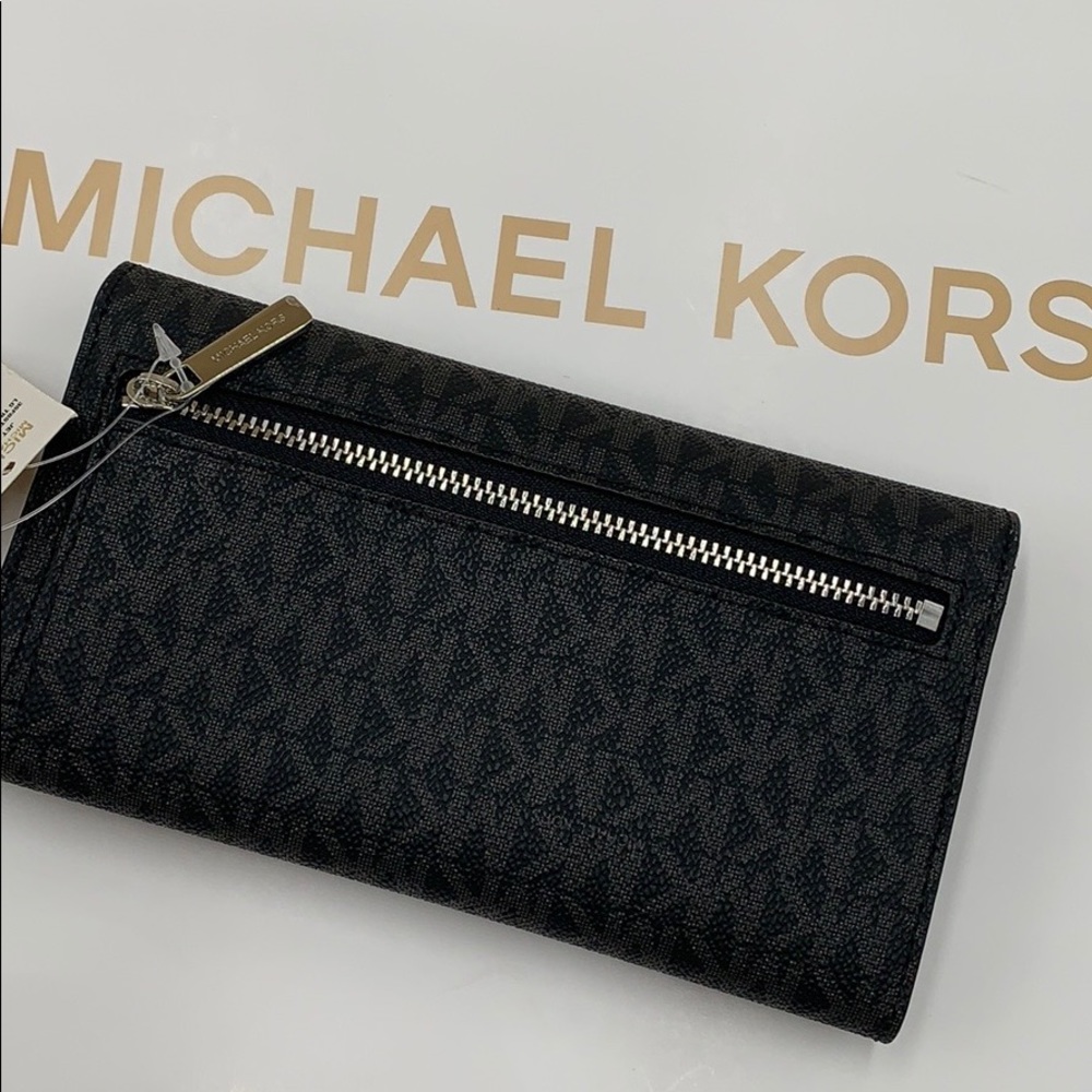 Michael Kors Michael Kors Jet Set Travel Trifold - Picture 13 of 16